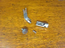 Singer 66 Back Clamping Presser Foot with Mount Thumb Screw and Mounting Screw