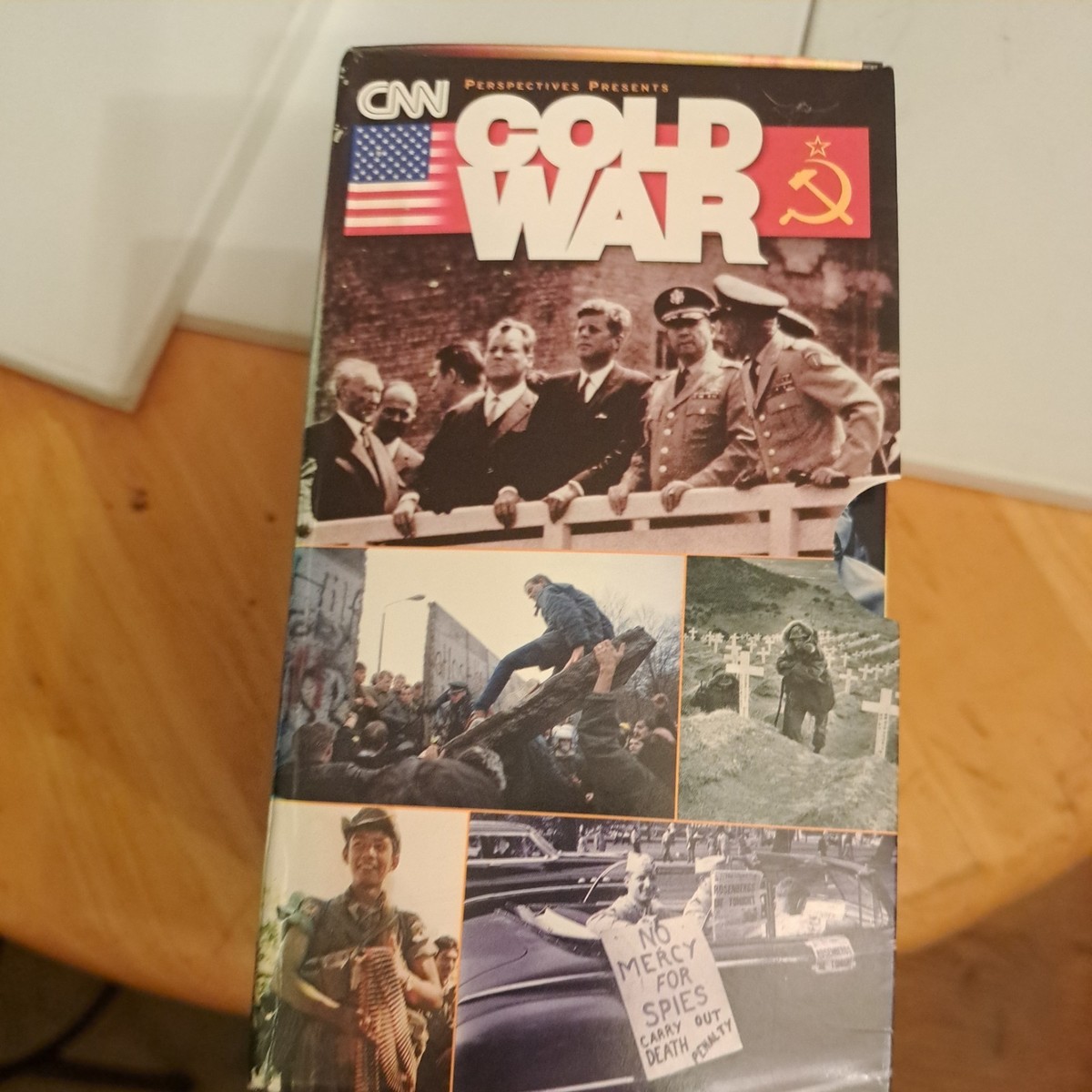 (未使用･未開封品)Cnn: Cold War [VHS] Cnn: Cold War [VHS] 【公式通販】