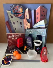 TACO BELL NACHO AND DOG DISPLAY TOYS DESCRIPTION PLEASE FOR DETAILS PICS