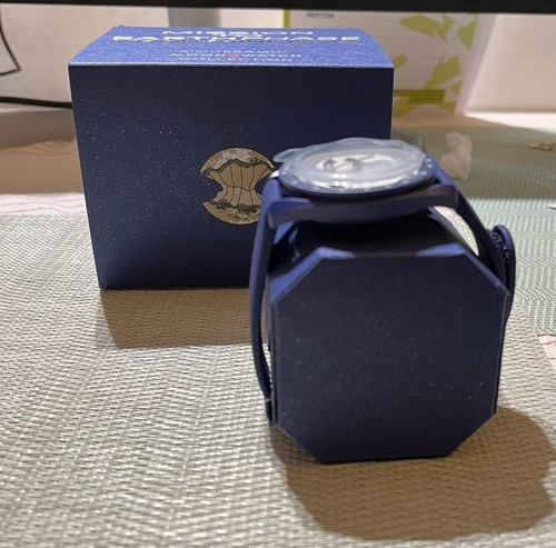 Swatch x Omega Mission To Earthphase Moonshine Gold Beaver Moon (Limited edit.) - Foto 5 di 9