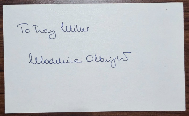 Madeleine Albright, Diplomat & first female Secretary of State signed 3x5 card