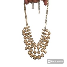NWT Gold Chunky Necklace and Earring Set