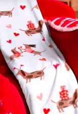Bella Lux Dachshunds & Hearts Valentine’s Day Plush Throw 70” X 60” NWT