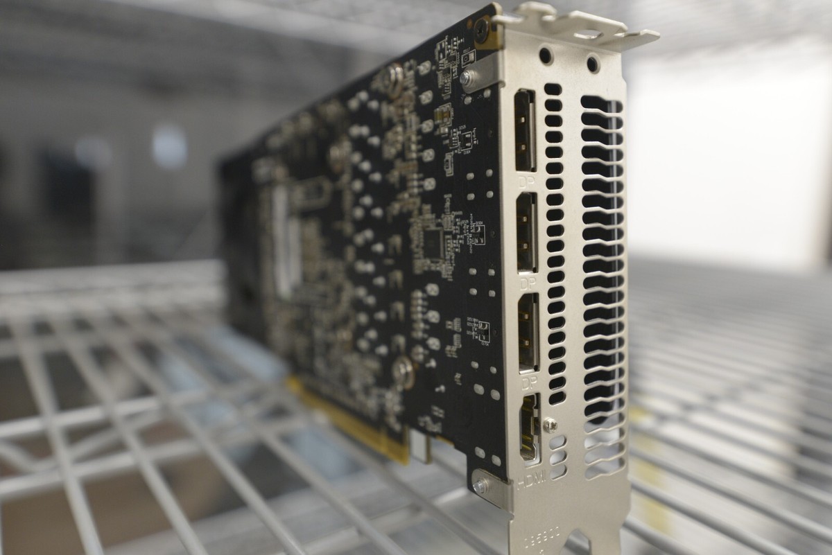 りん core i5/mem8G/RX 470/SSD120G AMD RADEON RX 470 8GB || GRAPHICS CARD || REFURBISHED + NEW