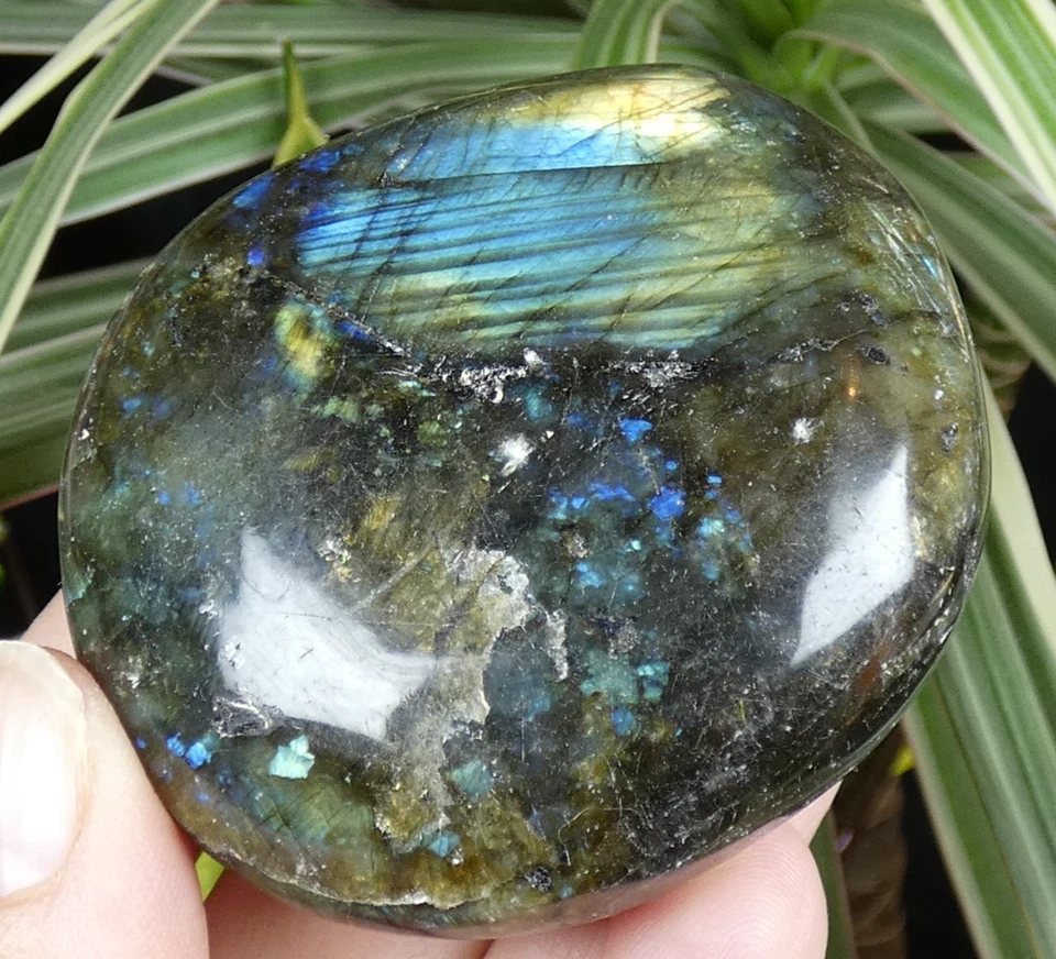 Galet Labradorite bleu & jaune 5.5x5cm Madagascar lithothérapie reiki ancien - Photo 3/4