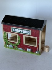 Thomas  Friends Wooden Railway Knapford Station Building Y4418 2012