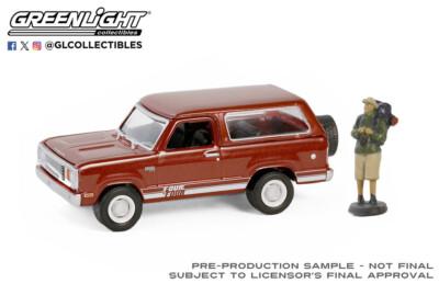 Greenlight Hobby Shop 16 - 1978 Plymouth Trail Duster with Backpacker 97160-C