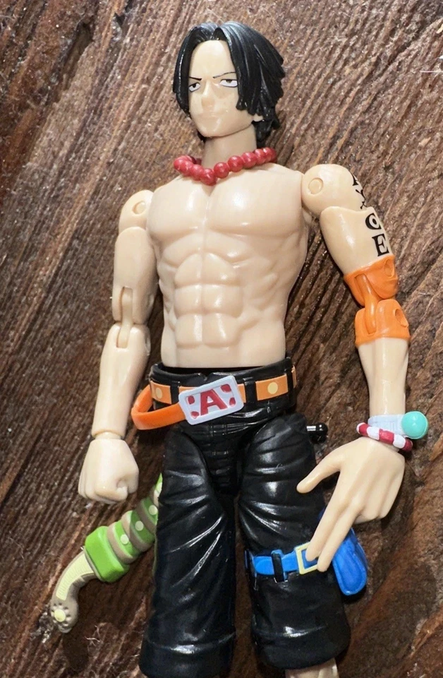 Figura de héroes de acción variable One Piece Portgas D. Ace Bandai 2021 suelta Foto 3 de 4