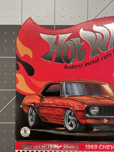 Hot Wheels 2022 Red Line Club Members Exclusive SelectionS 1969 Chevy Camaro SS - Picture 3 of 18