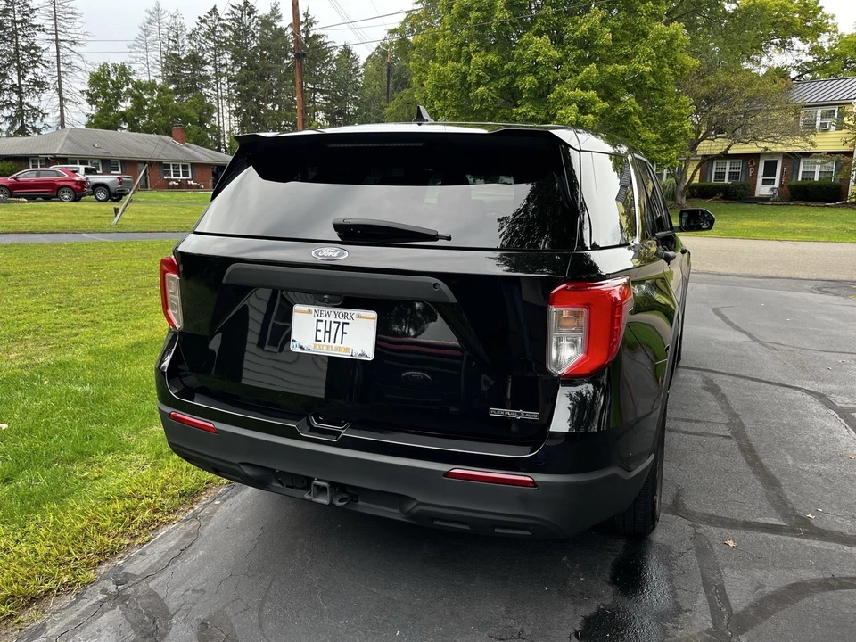 2023 Ford Explorer POLICE INTERCEPTOR - Image 4 of 4