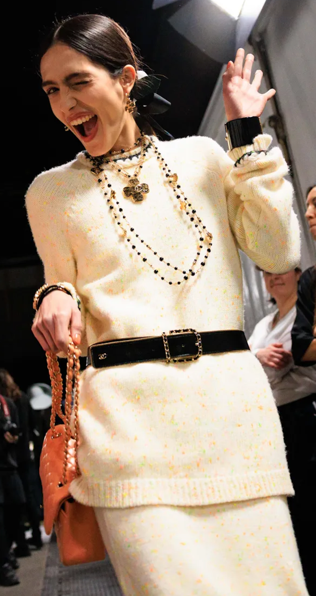 CHANEL 24K CC WHITE ORANGE NAVY CC LOGO CASHMERE WOOL OVERSIZED