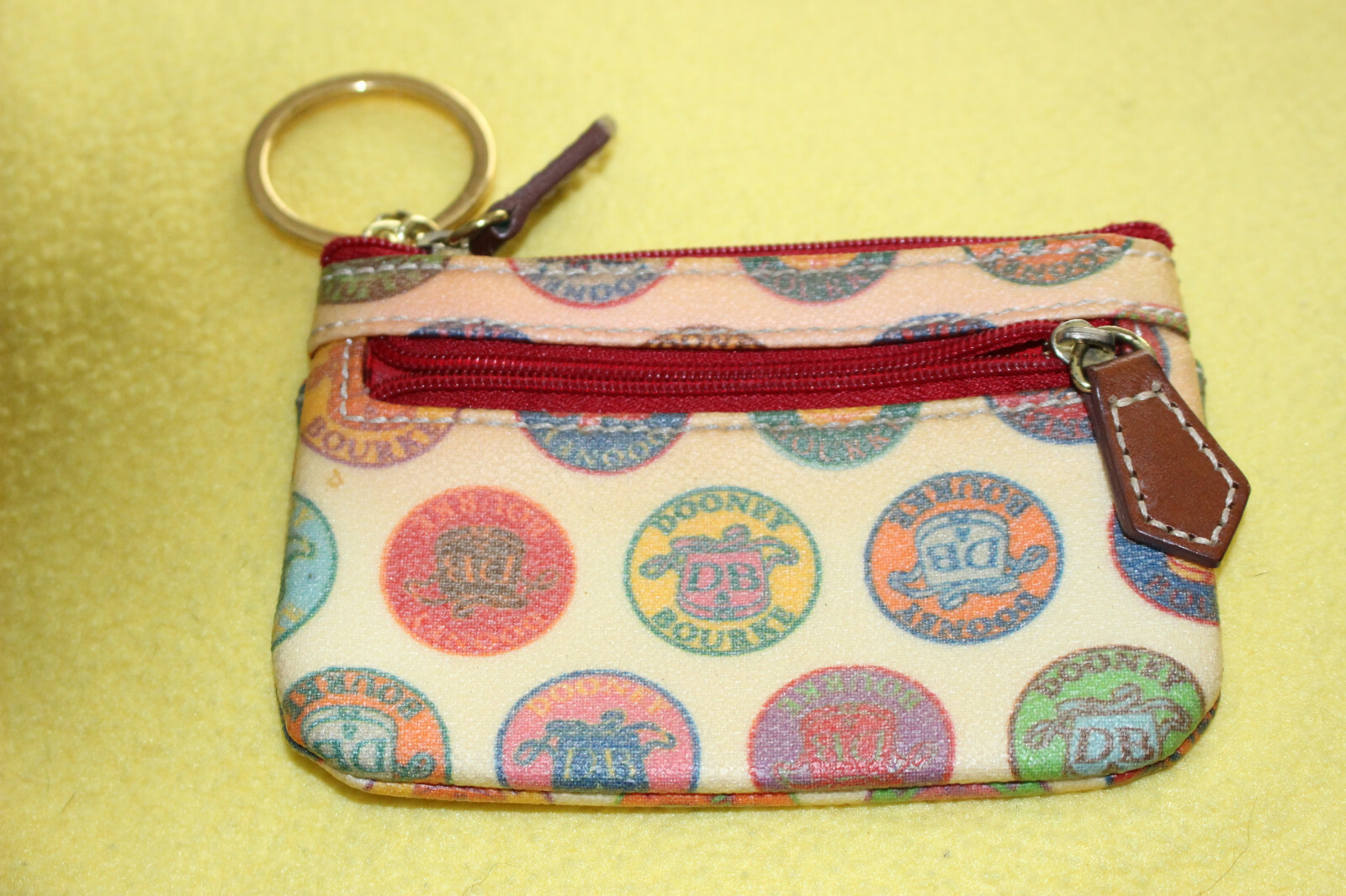 dooney bourke small change purse Gem