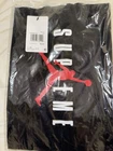 Lot Supreme Jordan Collaboration   Chaussettes, bandeau, sac à cordon