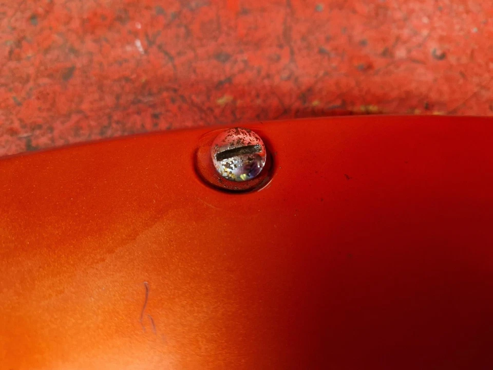 PANEL LATERAL IZQUIERDO HONDA C90 1996 Foto 4 de 4