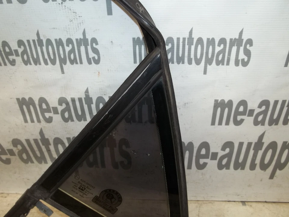 Cadillac CTS 2003-2007 lado del conductor puerta trasera izquierda cuarto ventilación ventana de vidrio OEM Foto 4 de 4