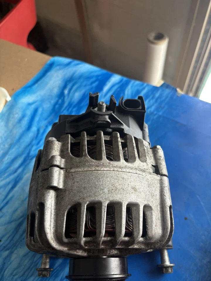 FG15T093 ALTERNATORE FORD KUGA FOCUS C-MAX 2.0 TDCI 2012/2019 - Immagine 2 di 4