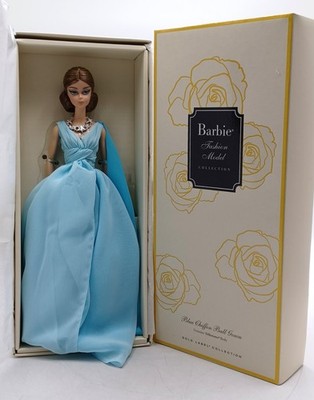 Blue Chiffon Ball Gown Fashion Model Silkstone Barbie Puppe / Mattel DYX74, NrfB