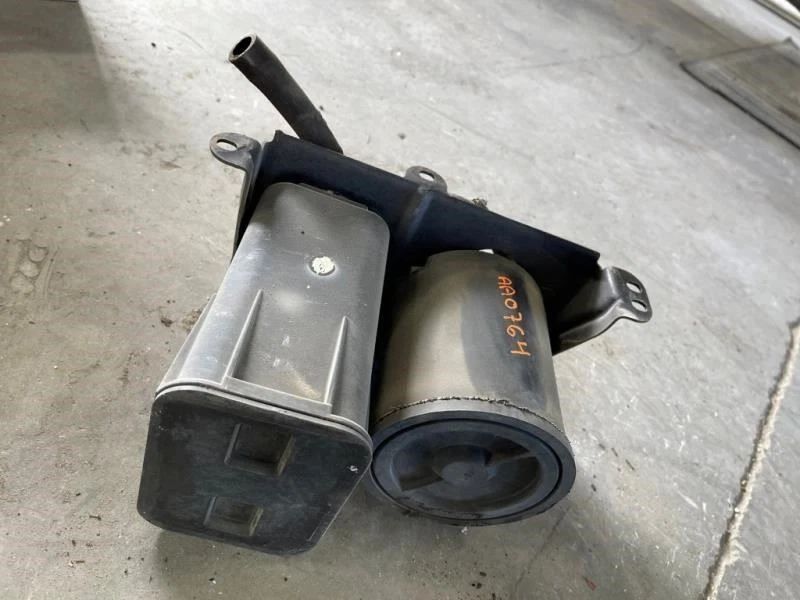 Dodge Ram 3500 2500 98 usado V10 4x2 usado bote de vapor de combustible 147 k Foto 4 de 4