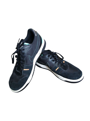 Size 9.5 - Nike Squash Type Black Menta slightly used relatively clean