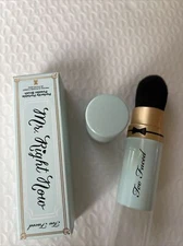 TOO FACED Mr. Right Now Perfectly Portable Powder Brush NEW