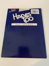 New Hanes Too Day Sheers Control Top Pearl SandalFoot Style 137 Size CD Nylons