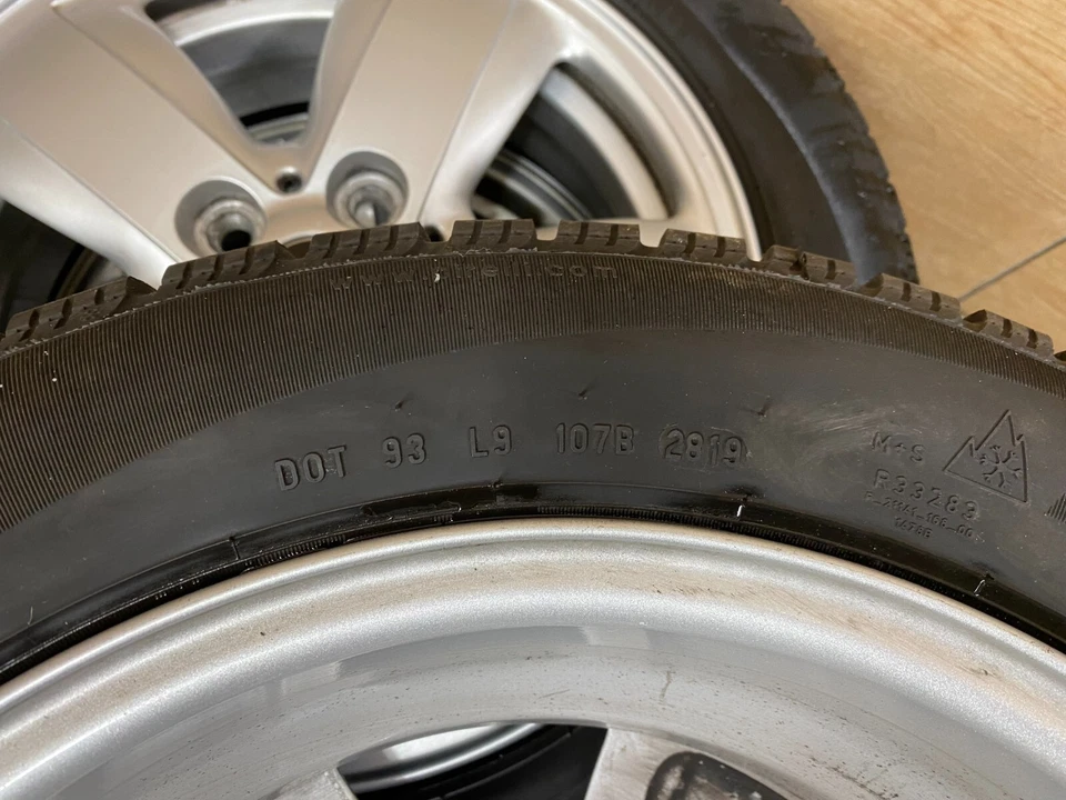 Original Mini Cooper One F55 F56  F57 Winterreifen Kompletträder Satz RDKS - Bild 4 von 4