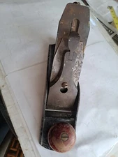 Vintage Defiance (By Stanley?) Wood Plane. 9 3/8" Long.