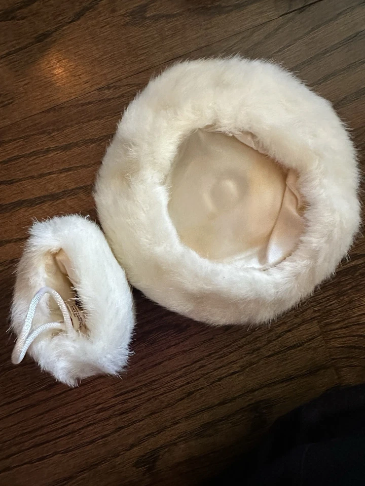 Muñeca American Girl 18" PC Samantha Traje de Invierno Capa y Polainas Sombrero y Manguito 1989 Foto 3 de 3