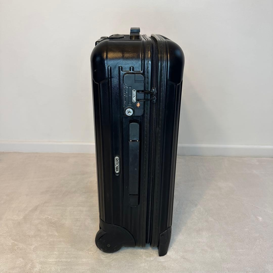 Rimowa Lufthansa Salsa Cabin 35L Black 2 wheels Carry Case