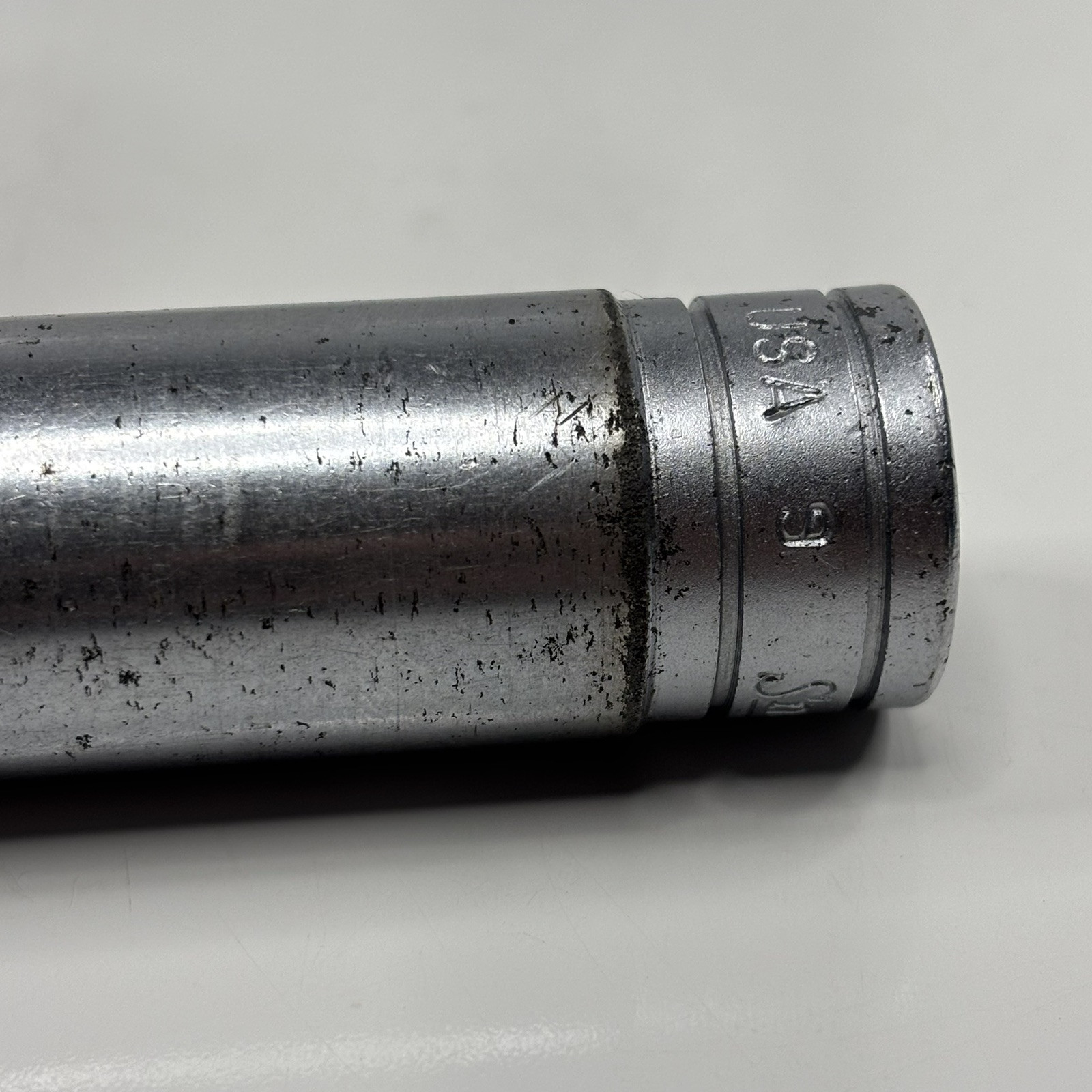 Snap On Tools S221 1/2 Drive 12 Point SAE 11/16 Flank Dr Deep Socket USA VTG