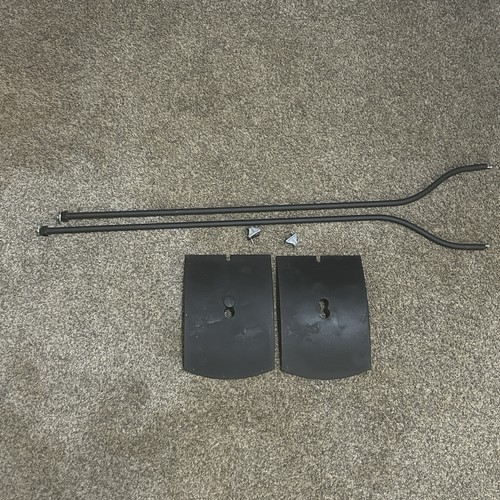 2 Genuine Bose UFS-20 Floor Stands (Black) No Caps For Cube Speakers