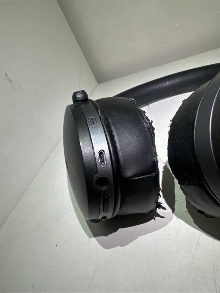 Sennheiser HD 4.40BT, photo 2 of 5