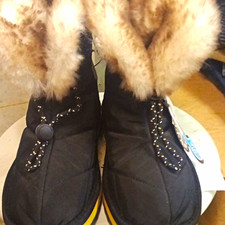 Black Foldover Bootie Slippers Women's US 6 Faux Fur Memory Foam Water Resistant