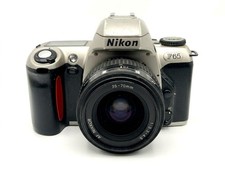 Nikon F65 + Nikon 35-70mm f/3.3-4.5 kit set analogico reflex 35mm fotocamera obiettivo corpo