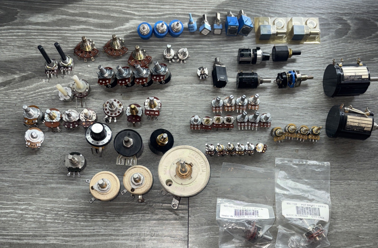 HUGE LOT: 70 Potentiometer, Bournes, Helipot, Centralab, Alpha, Fender, Audio