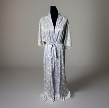 Christian Dior Vintage 1970s Robe Womens Medium Full Length Lace Trim lilac Belt
