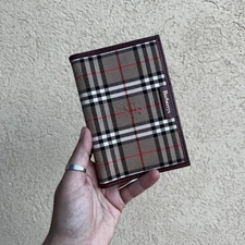 Burberrys Vintage Brown Checked Canvas Leather Agenda Passport Holder