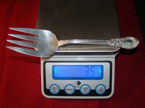 LUNT AMERICAN VICTORIAN STERLING SILVER MEDIUM COLD MEAT FORK 8 7/8" NO MONOGRAM