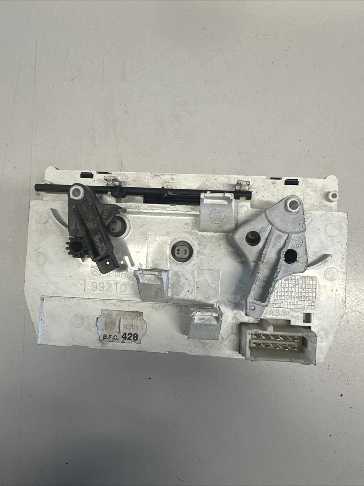 Peugeot 206 2004 calefacción climatizador 99210 Foto 3 de 4