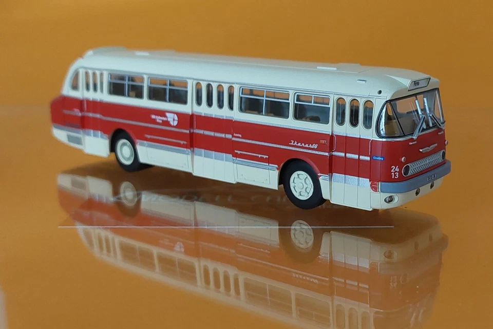 Brekina MCZ 03-390 Ikarus 66 3-Türer VEB Kraftverkehr Pirna Wagen 24/13 1:87 NEU - Bild 3 von 4
