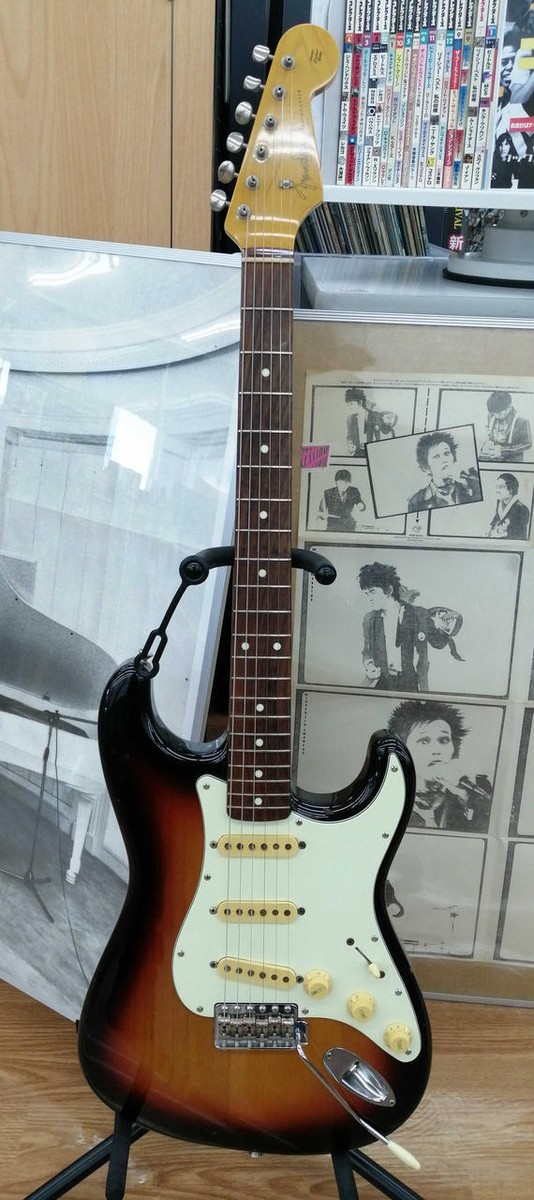 ギター FENDER JAPAN ST62-70TX Stratocaster 1999 Fender Japan ST62-70TX '62 Reissue Stratocaster Sonic