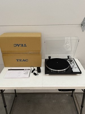 TEAC TN-4D-SE B Black Direct Drive Turntable B/ Sumiko MM Cartridge Minty Used