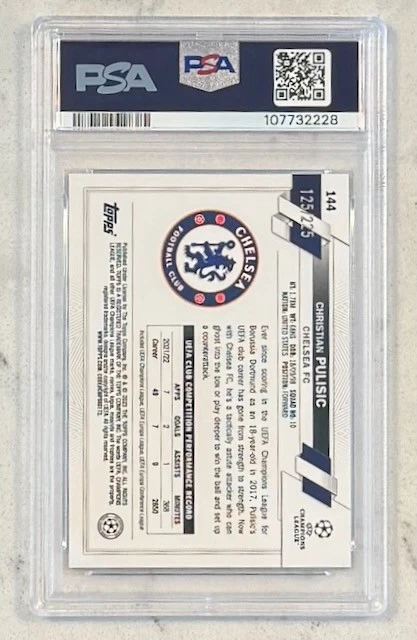 2022-23 Topps Chrome UEFA #144 Christian Pulisic Night Vision RayWave 125/225  - Image 2 of 2