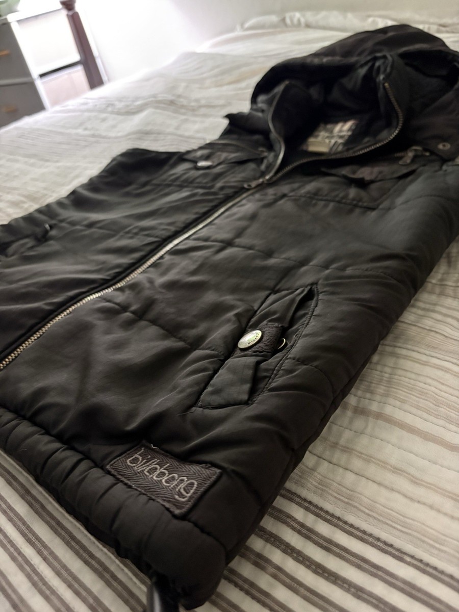 Vintage Y2K Billabong White Fur Trim Hood Cargo Pocket Quilted Puffer Vest Bella View 3