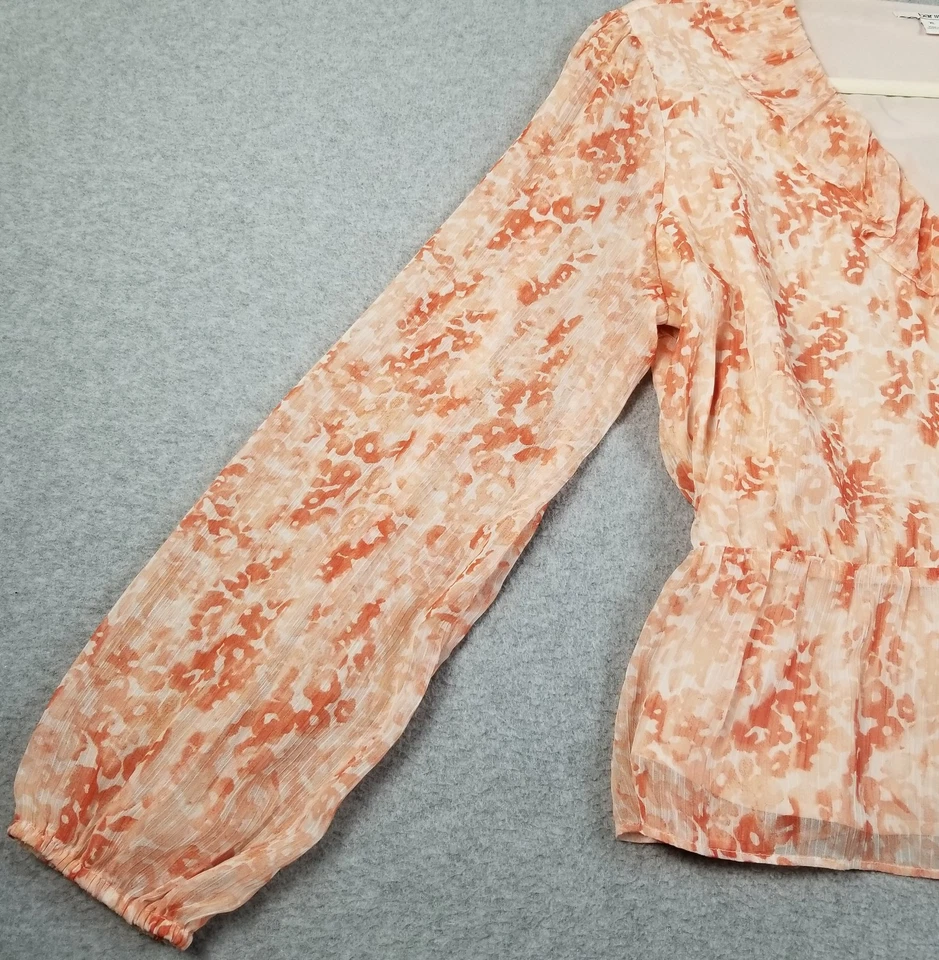Bar III Wrap Top Feminino Extra Grande XL Laranja Branco Floral Corte Baixo Decote V Mola - Imagem 4 de 4