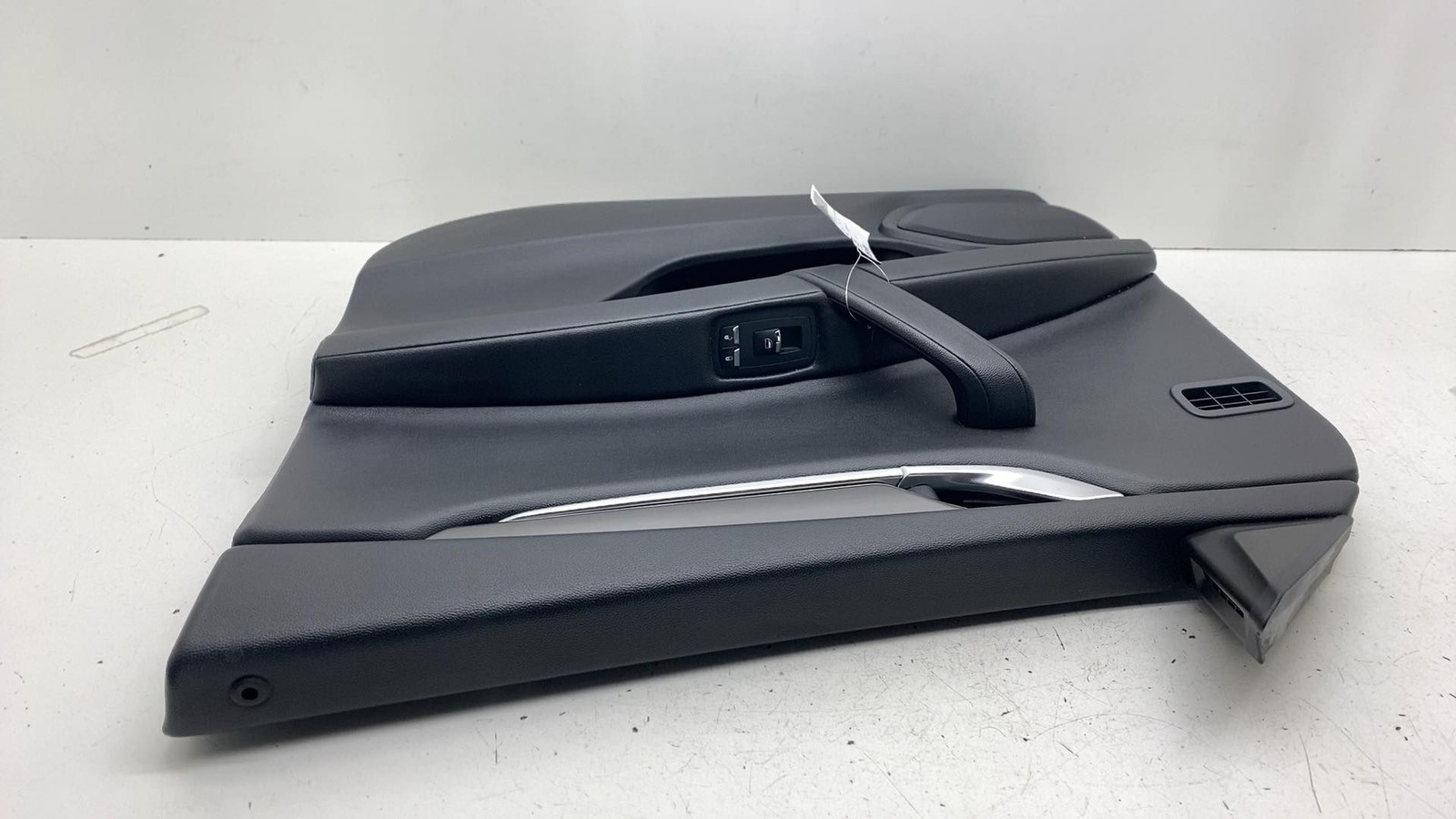 ⭕14-22 Maserati Ghibli Front Passenger Side Interior Door Panel Trim Cover Right