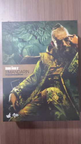 Figura de acción Hot Toys MMS 211 Iron Man 3 The Mandarin Ben Kingsley 12 pulgadas NUEVA
