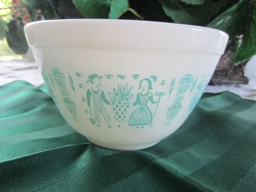 Pyrex Amish Butterprint small mixing bowl, Turquoise and white Vintage