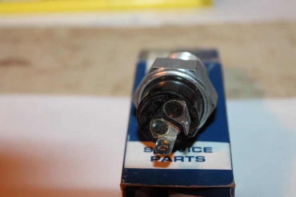 1961 年和 1963 - 1964 年 PONTIAC,1961 - 1964 年 PONTIAC TEMPEST,1967 - 1969 年 PONTIAC FIREBIRD — 第 3/4 张图片