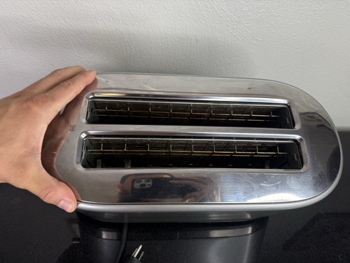 KitchenAid KMT4116CU 4-Slice Long Slot Toaster with High-Lift Lever In SIlver - Picture 10 of 14